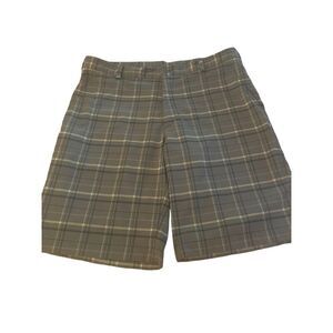 Nike Golf Performance Plaid Gray Shorts Size 36 Fishing 
Beach pool party